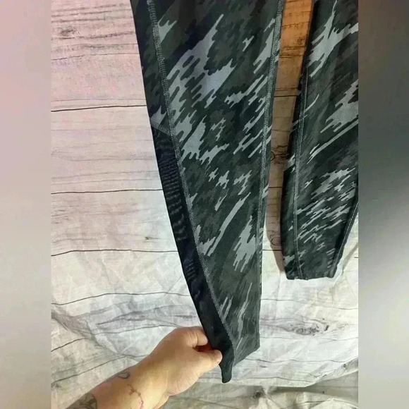 Nike camo dri-fit leggings - Picture 5 of 6